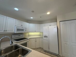 1403 Gondola Park Dr in Venice, FL - Building Photo - Building Photo