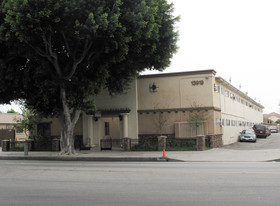 13919 Paramount Blvd Apartments