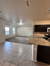8300 Windsor Forest Dr in Fort Worth, TX - Foto de edificio - Building Photo