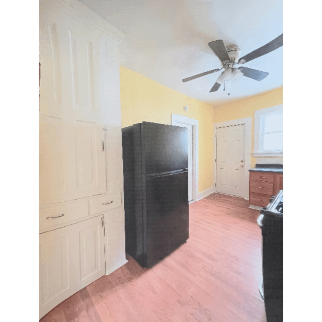 609 Rumely St, Unit first floor in La Porte, IN - Foto de edificio - Building Photo