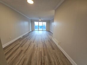 9705 McNaught Rd in Chilliwack, BC - Building Photo - Building Photo