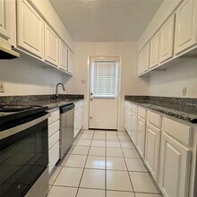 4149 Lovers Ln in Dallas, TX - Building Photo - Building Photo