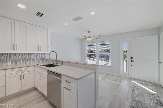 property at 4211 SE 19th Pl