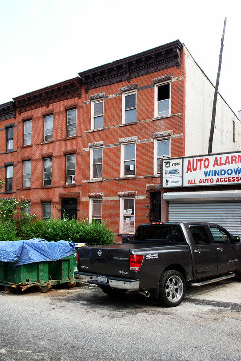 177 14th St in Brooklyn, NY - Building Photo