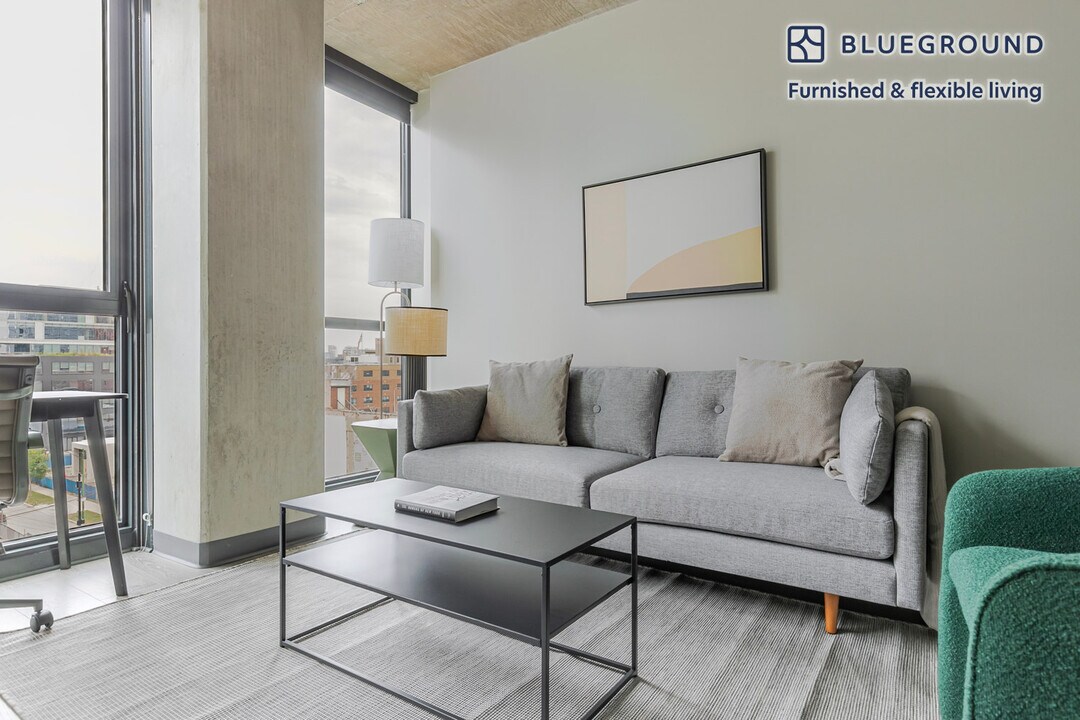 180 N Ada St in Chicago, IL - Building Photo