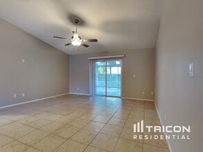 11511 Blackbark Dr in Riverview, FL - Building Photo - Building Photo