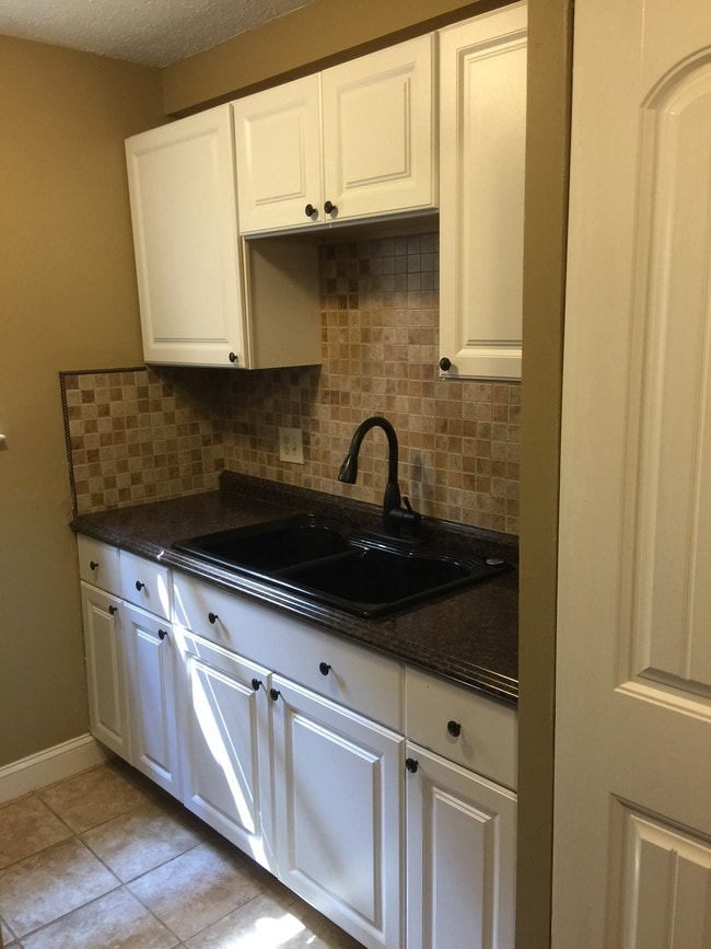 1301 Cherokee Rd, Unit 2 in Louisville, KY - Building Photo - Building Photo