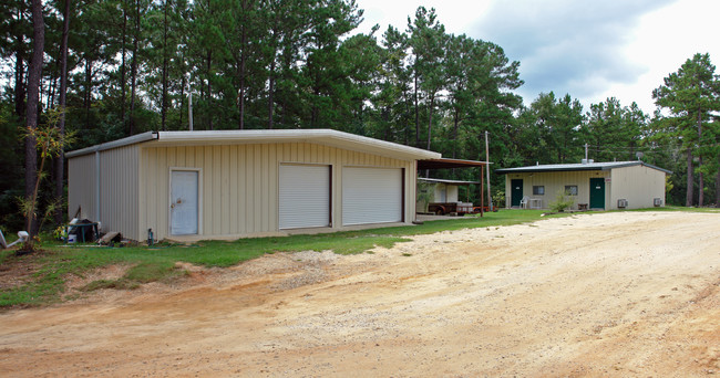 8880 Bryants Landing Rd in Stockton, AL - Building Photo - Building Photo