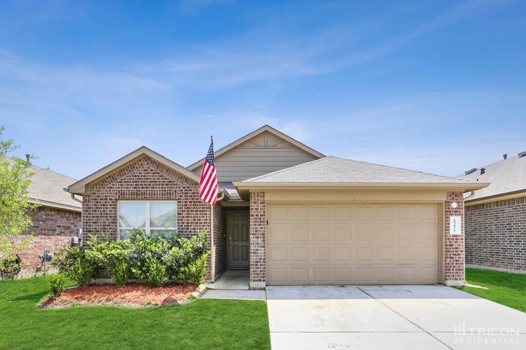 15426 Rancho Joya Wy in Channelview, TX - Building Photo