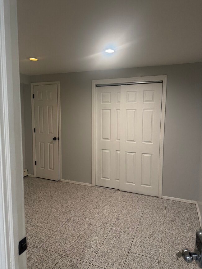 13211 11th Ave, Unit 1 in College Point, NY - Building Photo - Building Photo