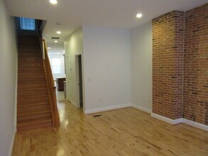 1621 N Calvert St in Baltimore, MD - Building Photo - Building Photo