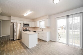 3183 Innisbrook Ct in Pickerington, OH - Building Photo - Building Photo