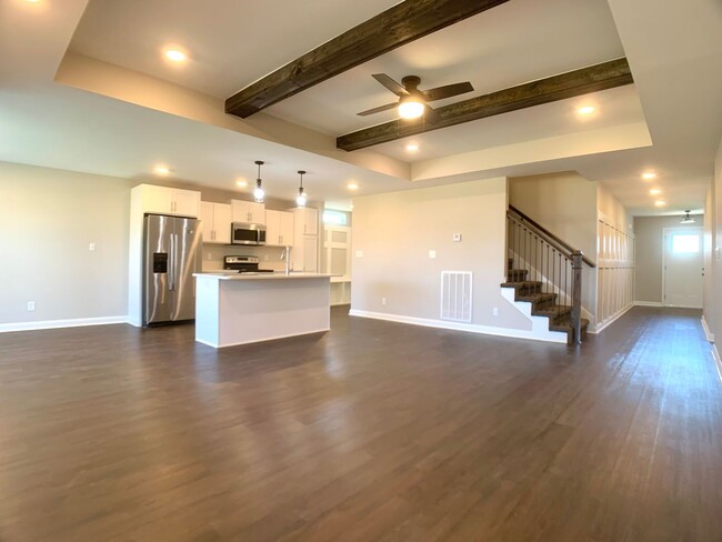 1053 Charles Thomas Dr in Clarksville, TN - Building Photo - Building Photo
