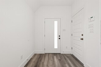 5304 Lynnfield St in Houston, TX - Foto de edificio - Building Photo