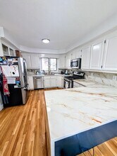 25 Winthrop Rd in Brookline, MA - Building Photo - Building Photo