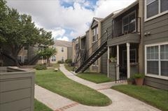 Mid-Towne I Apartments in Tomball, TX - Foto de edificio - Building Photo