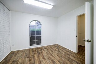 15251 Buckle Ln in Houston, TX - Building Photo