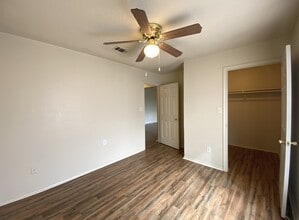 2801 Cantabrian Dr in Killeen, TX - Building Photo - Building Photo