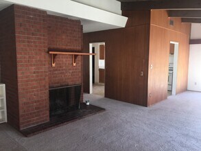 610 Cabrillo Ave in Coronado, CA - Building Photo - Building Photo