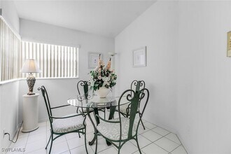13131 Castle Harbour Dr in Naples, FL - Building Photo - Building Photo