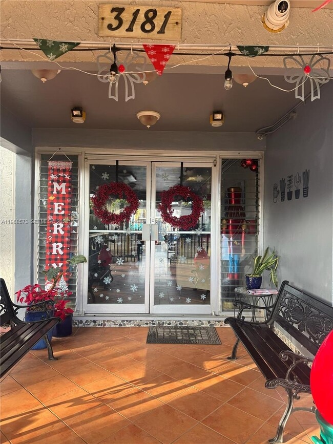 3181 SW 13th St in Miami, FL - Building Photo - Building Photo