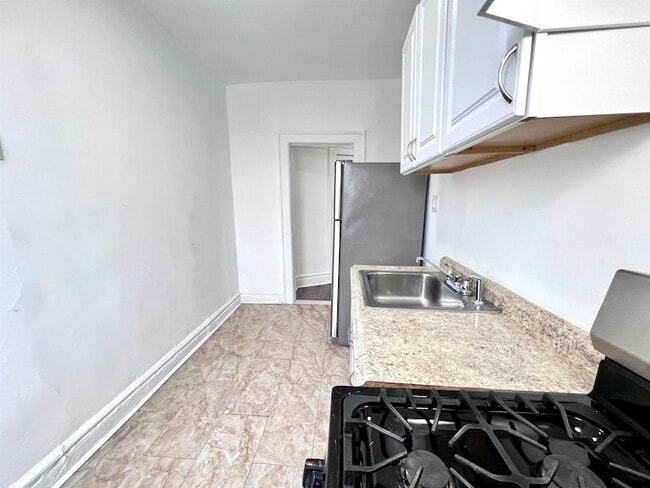 277 Harrison Ave in Jersey City, NJ - Foto de edificio - Building Photo