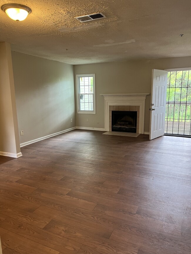2184 Wellington Cir in Lithonia, GA - Building Photo - Building Photo