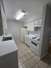 1229 Lyric Ln in Pasadena, TX - Foto de edificio - Building Photo
