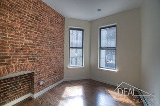 154 Adelphi St-Unit -4 in Brooklyn, NY - Building Photo - Building Photo