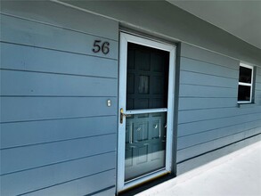 2340 Grecian Way in Clearwater, FL - Foto de edificio - Building Photo