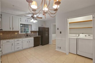 1445 Land O Lakes Dr in Roswell, GA - Building Photo - Building Photo