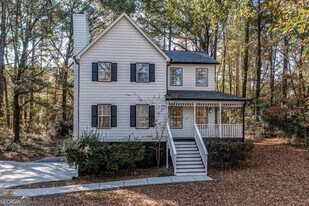 3775 Burnt Hickory Wy NW in Marietta, GA - Building Photo