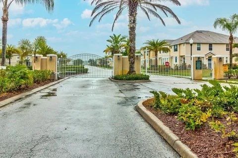 8512 Shallow Creek Ct in New Port Richey, FL - Building Photo - Building Photo