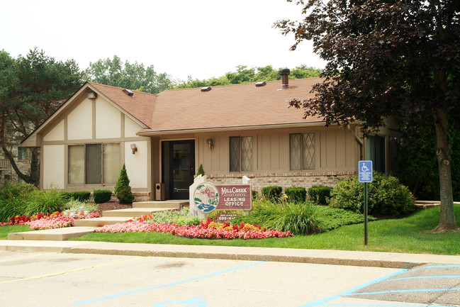 Millcreek Apartments in Clio, MI - Building Photo - Building Photo