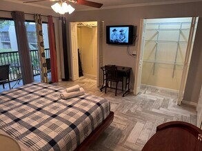 97 Deer Creek Rd in Deerfield Beach, FL - Foto de edificio - Building Photo