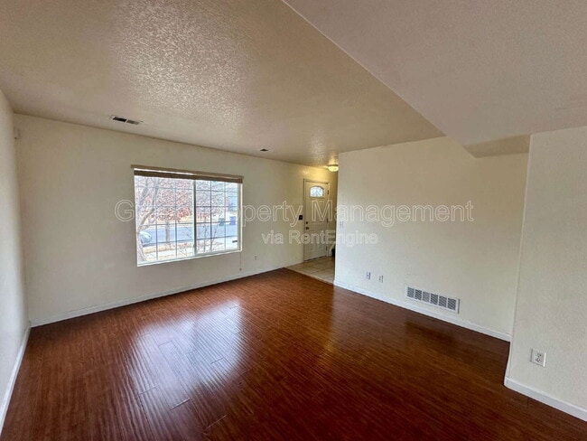 5049 Joplin Ct in Denver, CO - Building Photo - Building Photo