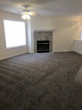 4158 Breezewood Dr-Unit -102 in Wilmington, NC - Building Photo - Building Photo