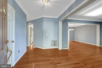 47001 Smithwood Ct in Sterling, VA - Building Photo - Building Photo