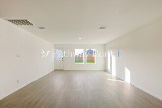 1255 Falcon Hts Dr in Forney, TX - Building Photo - Building Photo