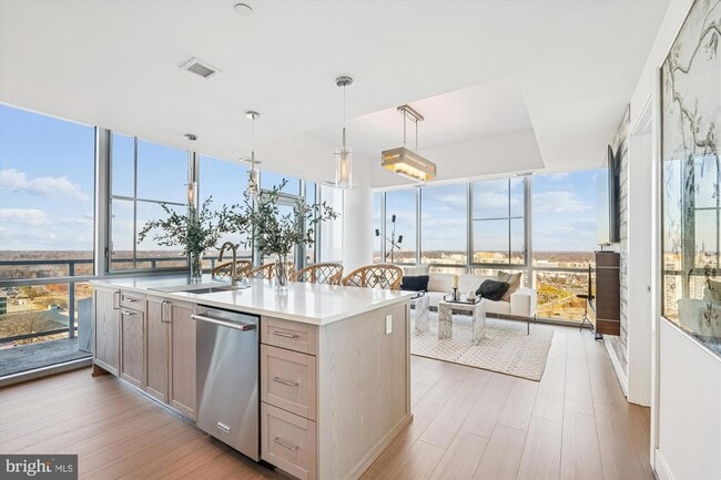 property at 930 Rose Ave