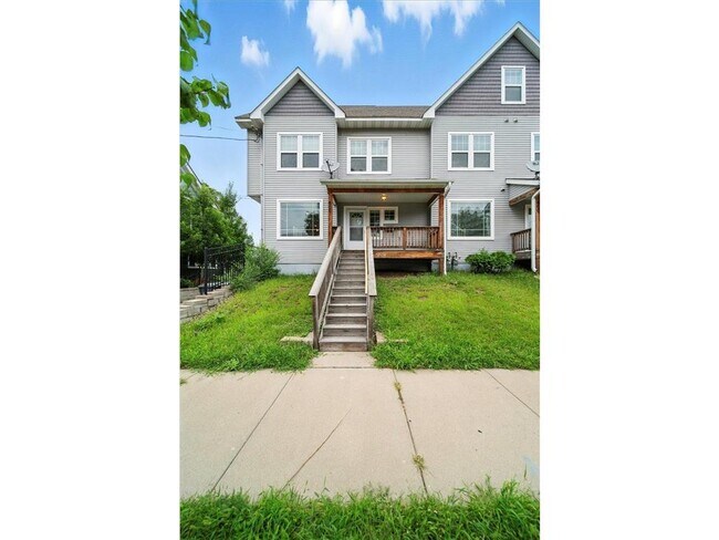 600 W 32nd St in Minneapolis, MN - Building Photo - Building Photo