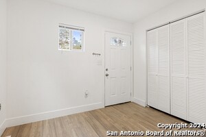17807 Hilltop Dr in Helotes, TX - Building Photo - Building Photo
