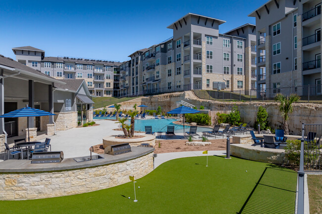 Vue at Sonoma Verde in San Antonio, TX - Building Photo - Building Photo