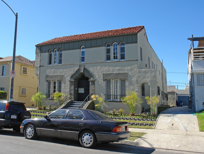 449 N Sierra Bonita Ave in Los Angeles, CA - Building Photo - Building Photo