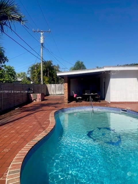 8980 SW 44th St in Miami, FL - Building Photo - Building Photo