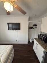 1624 Coral Way in Largo, FL - Building Photo - Building Photo