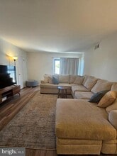 6922 Hilltop Dr, Unit 162 in Brookhaven, PA - Building Photo - Building Photo