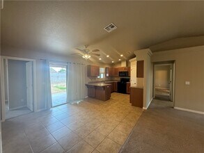 2932 E Casa Linda in Kingman, AZ - Foto de edificio - Building Photo