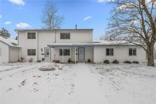 154 Norwich Dr in Rochester, NY - Building Photo