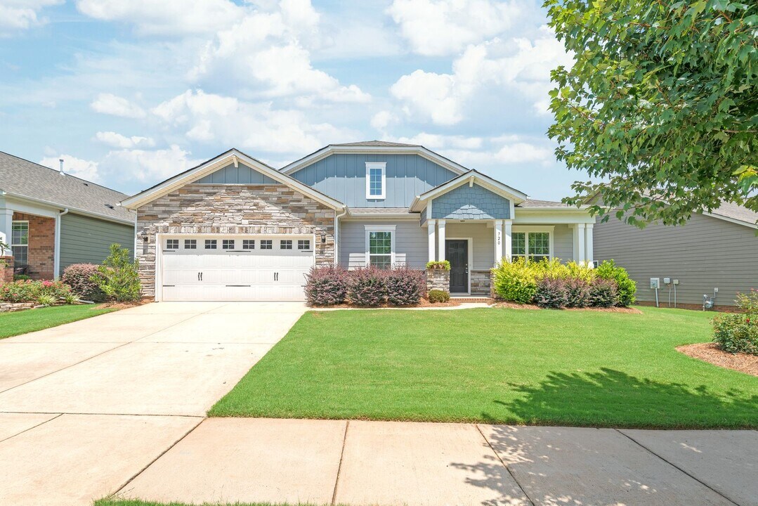 720 Wood Lily Dr in Belmont, NC - Building Photo
